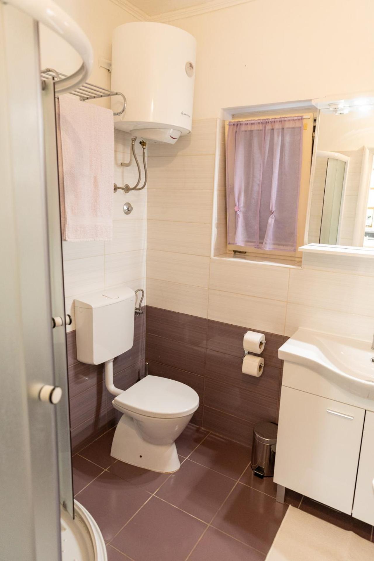 Apartment Trlaja *